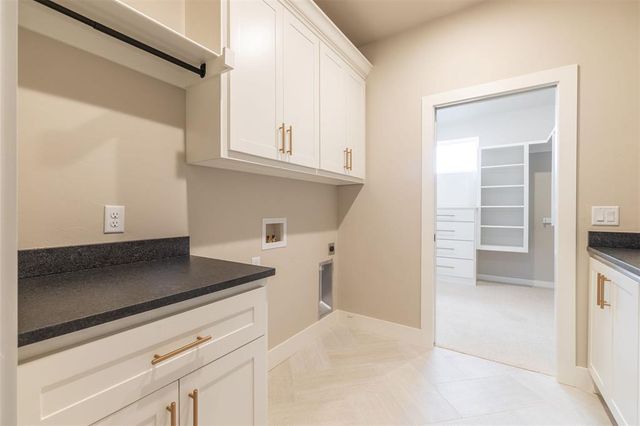 6721 Lake View Court, Cashion, OK 73044