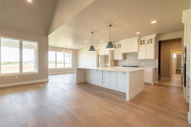 6721 Lake View Court, Cashion, OK 73044