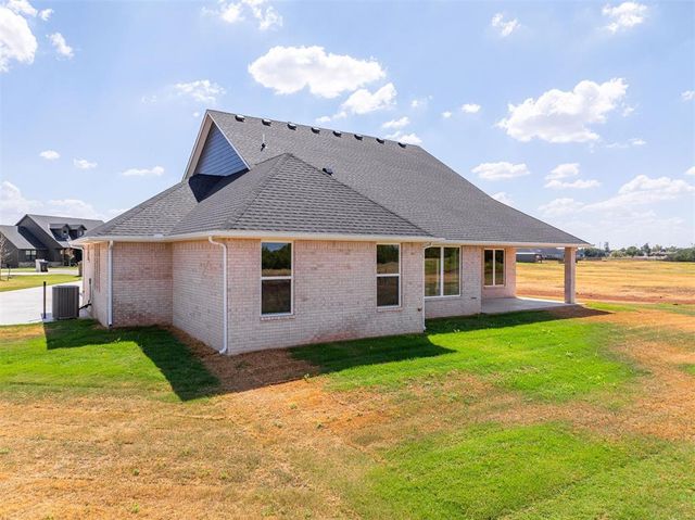 6721 Lake View Court, Cashion, OK 73044