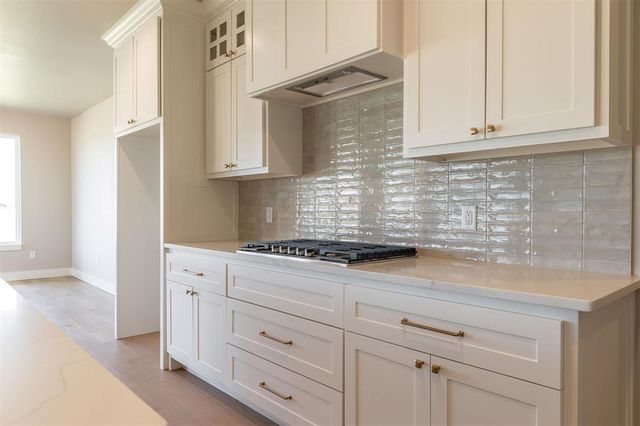 6721 Lake View Court, Cashion, OK 73044