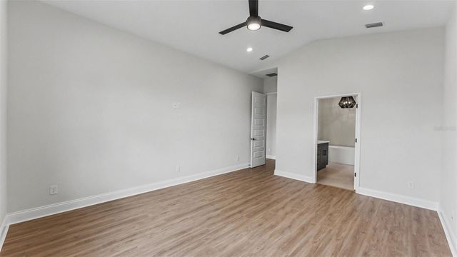 5367 CLUBHOUSE HILLS LANE, Lakeland, FL 33812