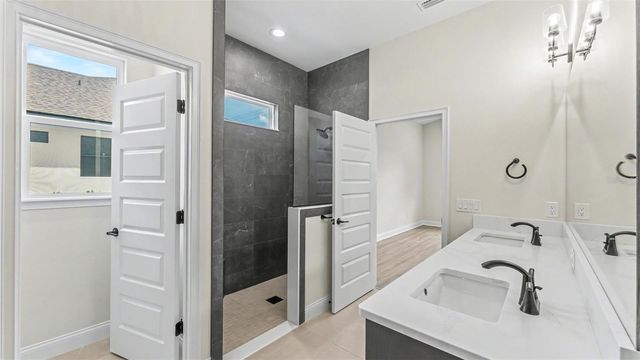 5367 CLUBHOUSE HILLS LANE, Lakeland, FL 33812