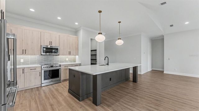 5367 CLUBHOUSE HILLS LANE, Lakeland, FL 33812