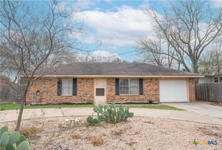 1114 Woodlawn Street, Lockhart, TX 78644