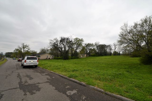 1409 Jones Ave, Nashville, TN 37207