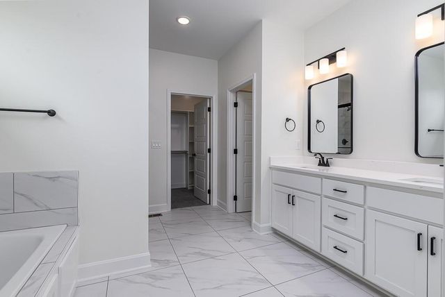 15609 Austin Court, Basehor, KS 66007