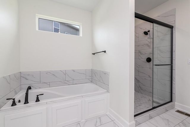 15609 Austin Court, Basehor, KS 66007