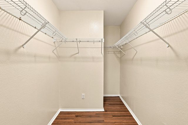 338 Oxford DR, Kyle, TX 78640