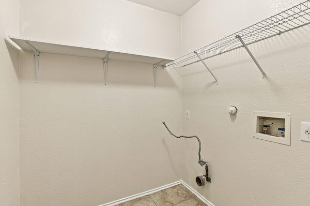 338 Oxford DR, Kyle, TX 78640