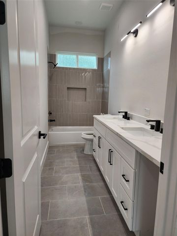 10926 Ivyridge Road B, Houston, TX 77043