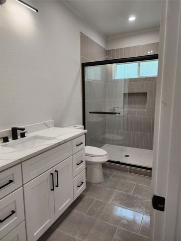 10926 Ivyridge Road B, Houston, TX 77043