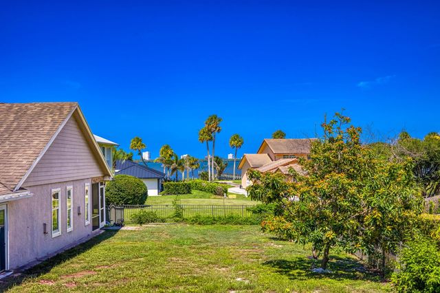 13607 S Indian River Drive, Jensen Beach, FL 34957