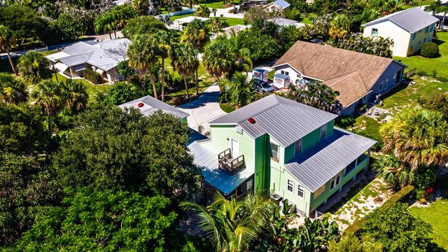 13607 S Indian River Drive, Jensen Beach, FL 34957