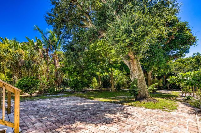 13607 S Indian River Drive, Jensen Beach, FL 34957