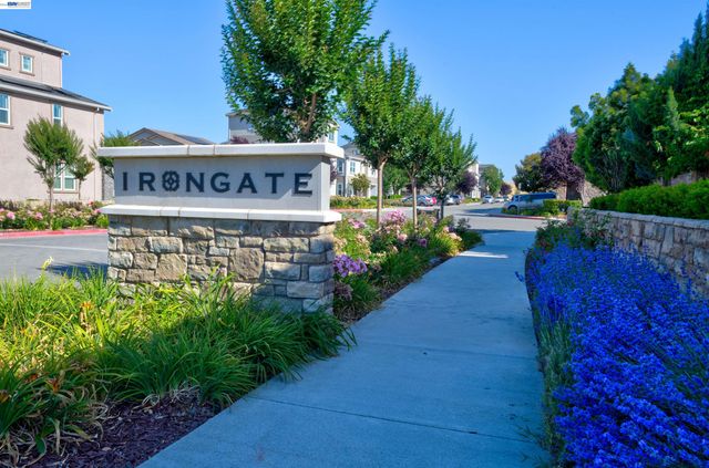 4170 Midlands Ct, Dublin, CA 94568