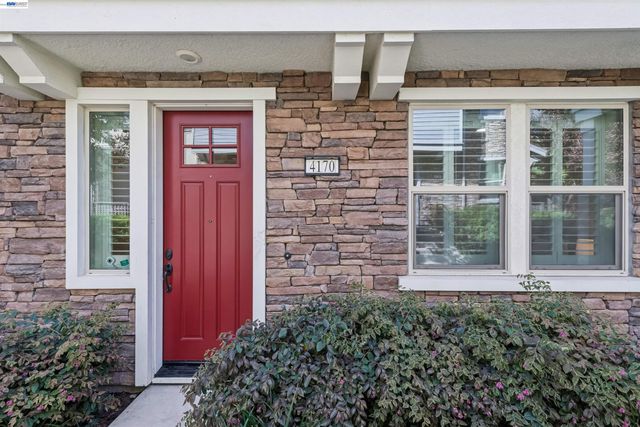 4170 Midlands Ct, Dublin, CA 94568