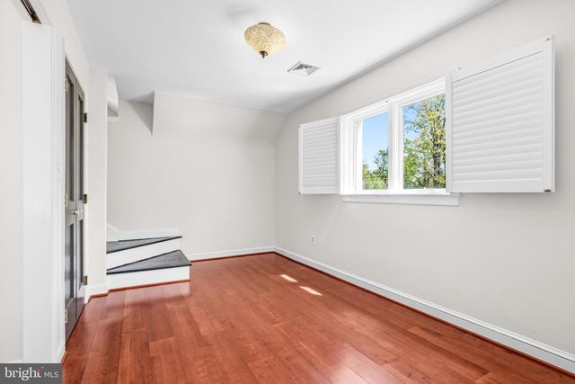 2238 MERIDIAN ST, Falls Church, VA 22046