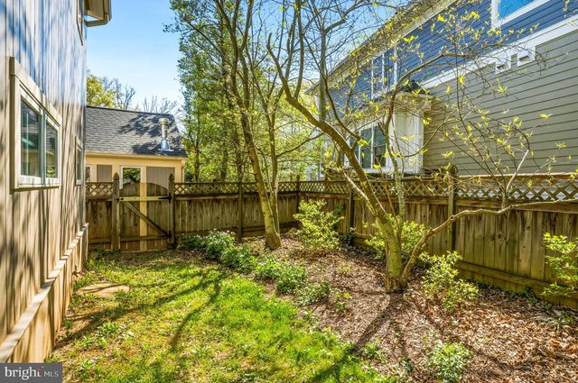 2238 MERIDIAN ST, Falls Church, VA 22046