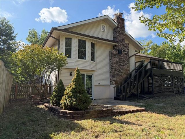 5829 N Norton Avenue, Gladstone, MO 64119