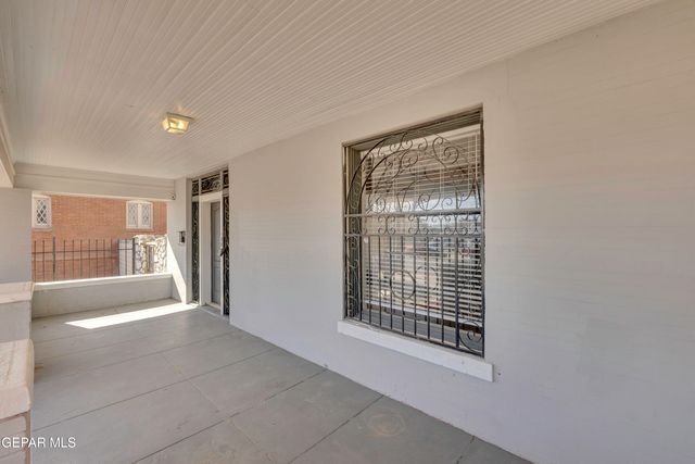 1305 E RIO GRANDE Avenue, El Paso, TX 79902