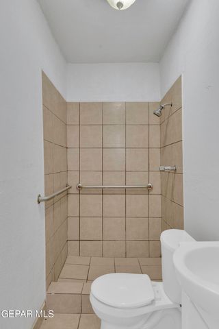 1305 E RIO GRANDE Avenue, El Paso, TX 79902