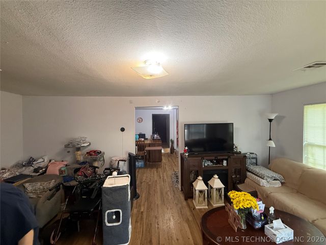 14 N 32ND West Avenue, Tulsa, OK 74127