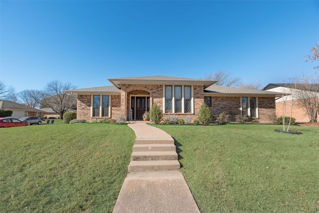 4336 Longmeadow Way, Fort Worth, TX 76133