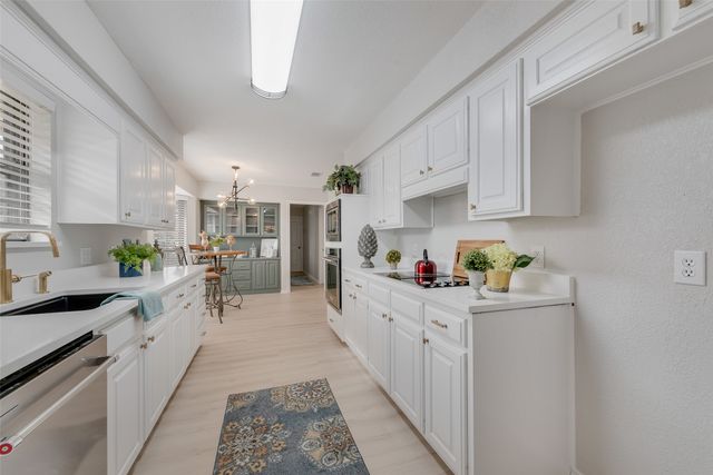 4336 Longmeadow Way, Fort Worth, TX 76133