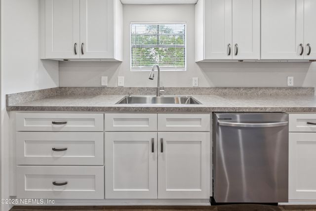 5837 ROCKHAMMER Court, Jacksonville, FL 32234