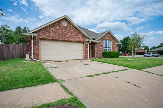 1921 NW 176th Street, Edmond, OK 73012