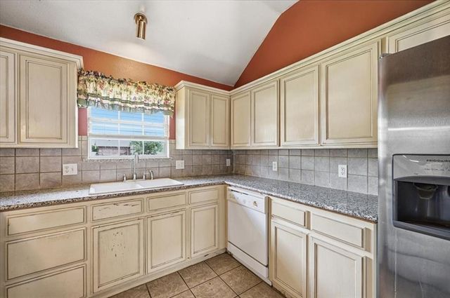 1921 NW 176th Street, Edmond, OK 73012