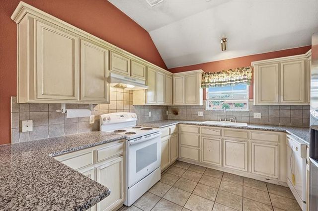 1921 NW 176th Street, Edmond, OK 73012