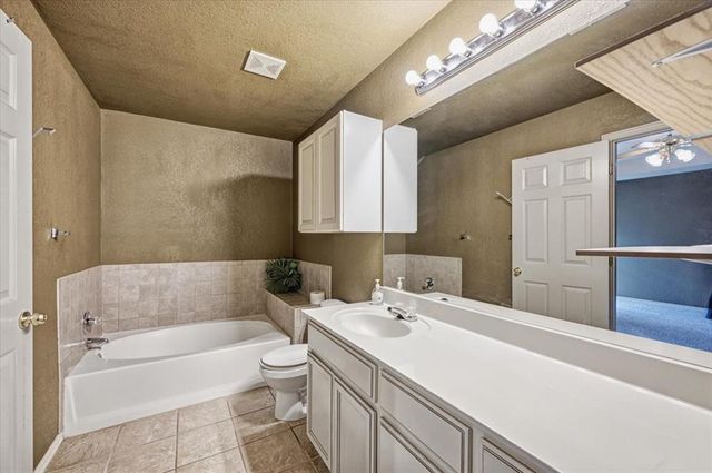1921 NW 176th Street, Edmond, OK 73012