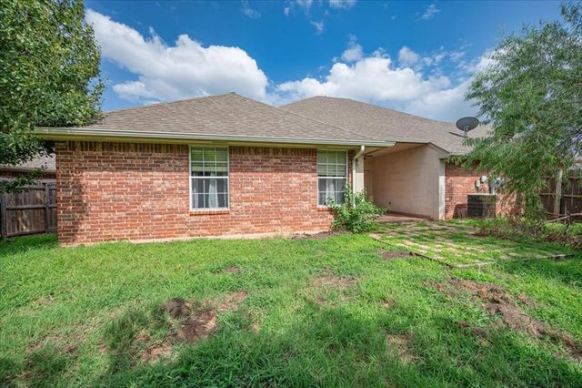 1921 NW 176th Street, Edmond, OK 73012