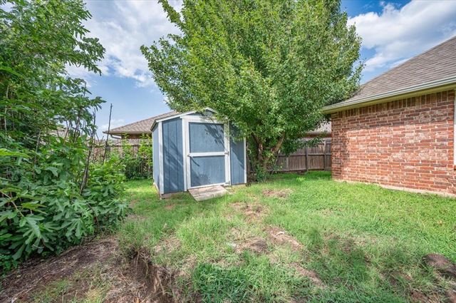 1921 NW 176th Street, Edmond, OK 73012