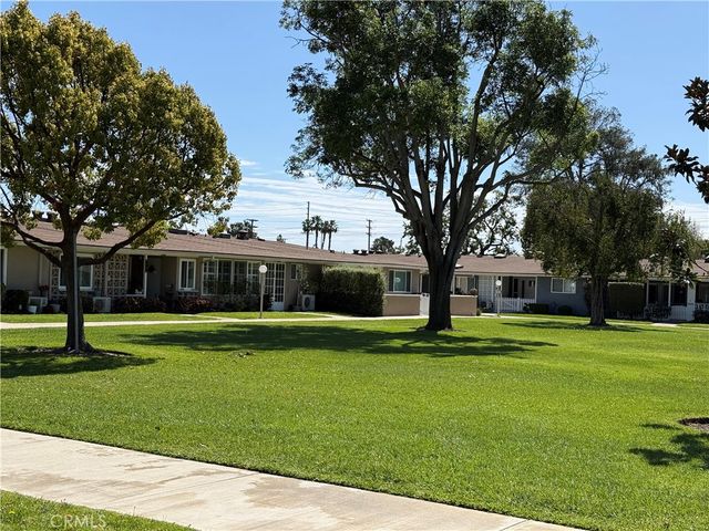 13881 Thunderbird M1-64D, Seal Beach, CA 90740