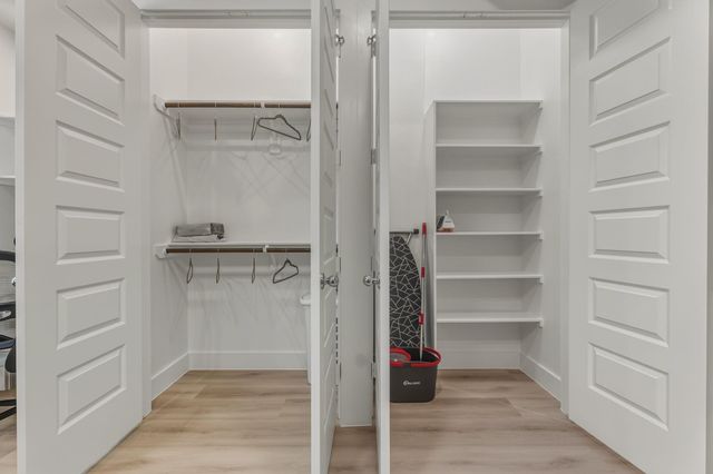 4229 Elmwood Street B, Houston, TX 77051