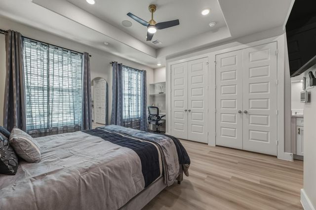 4229 Elmwood Street B, Houston, TX 77051