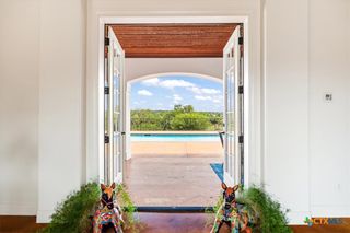 230 Dry Bear Creek, New Braunfels, TX 78132