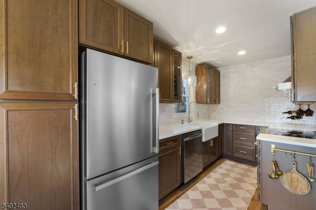 203 Canadawa Rd, Vernon Twp., NJ 07422