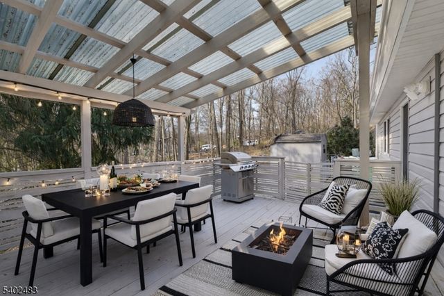 203 Canadawa Rd, Vernon Twp., NJ 07422