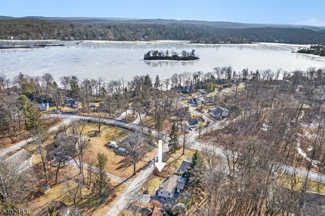 203 Canadawa Rd, Vernon Twp., NJ 07422