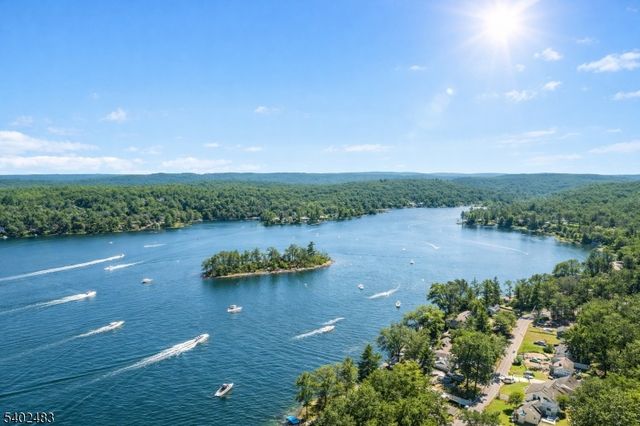 203 Canadawa Rd, Vernon Twp., NJ 07422