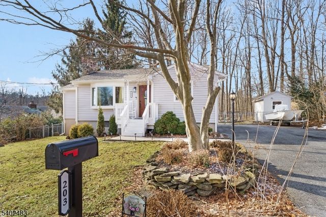 203 Canadawa Rd, Vernon Twp., NJ 07422