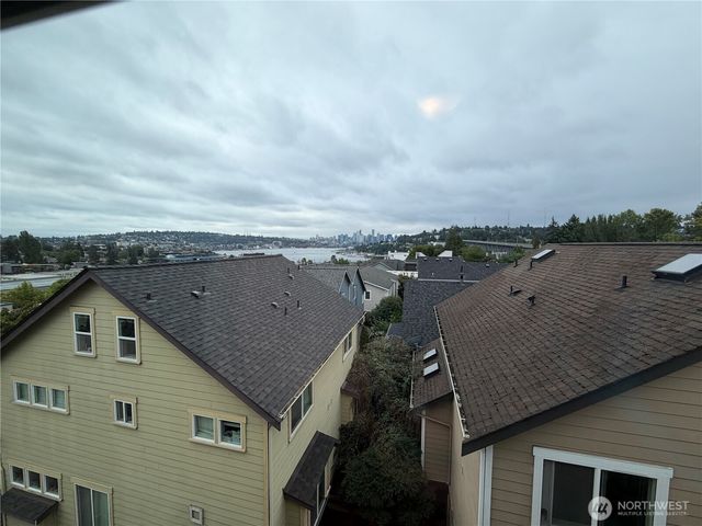 3660 Whitman Avenue N, Seattle, WA 98103