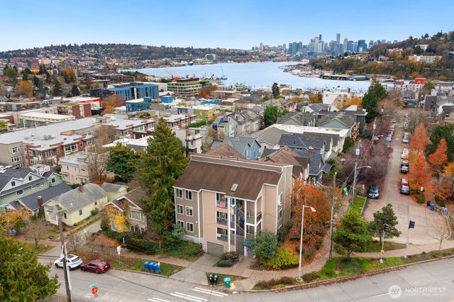3660 Whitman Avenue N, Seattle, WA 98103