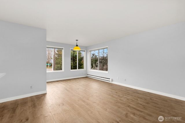 3660 Whitman Avenue N, Seattle, WA 98103