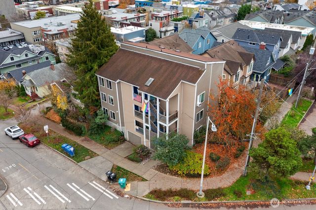 3660 Whitman Avenue N, Seattle, WA 98103