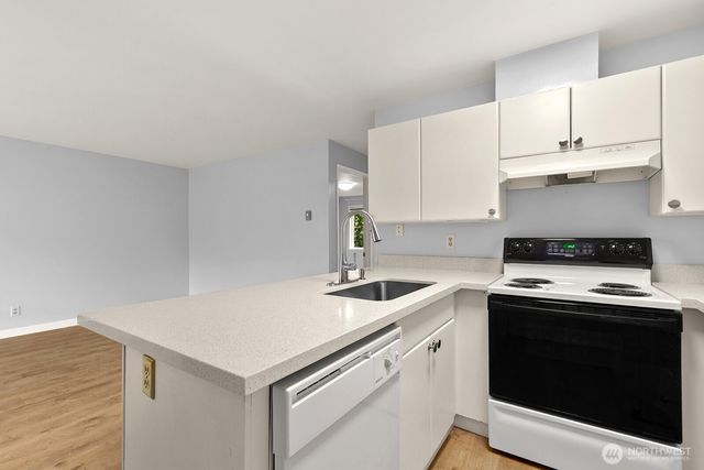 3660 Whitman Avenue N, Seattle, WA 98103