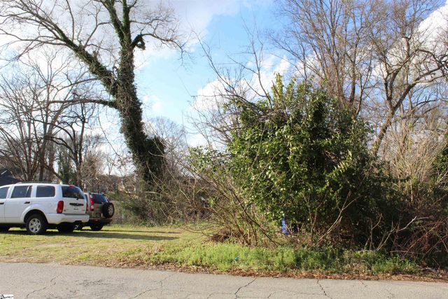 31 E Main Street, Greenville, SC 29611